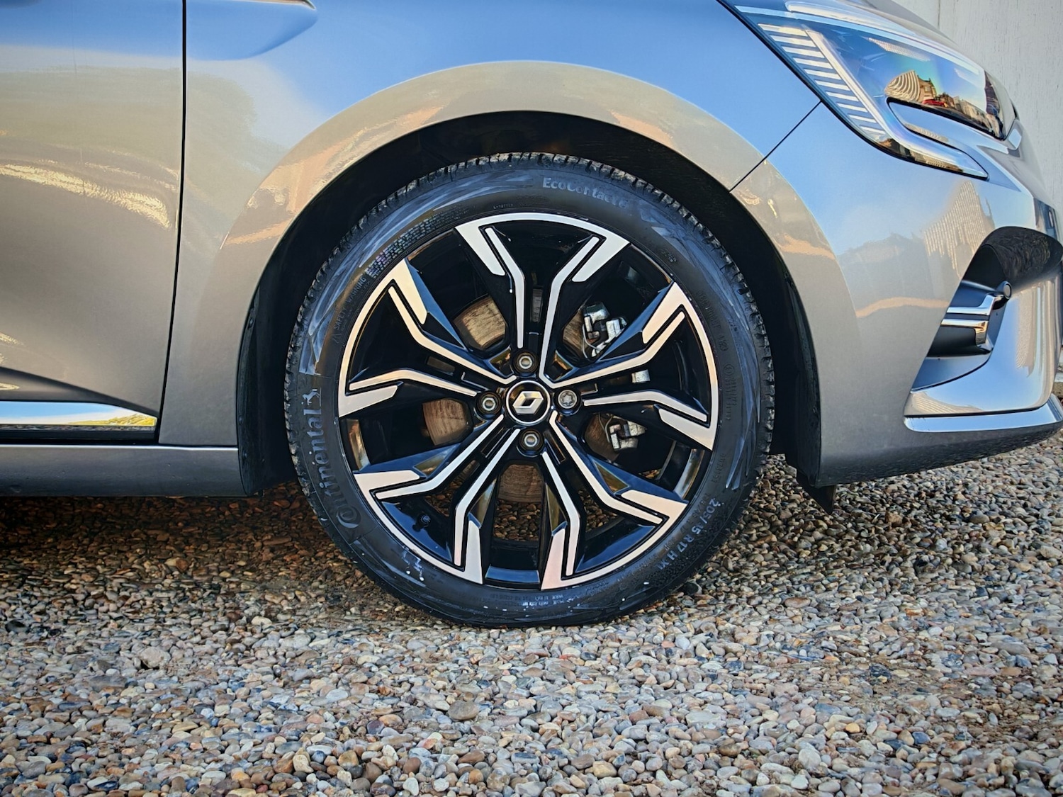 Used Renault Clio 2023 for sale - 76869845: Photo 25