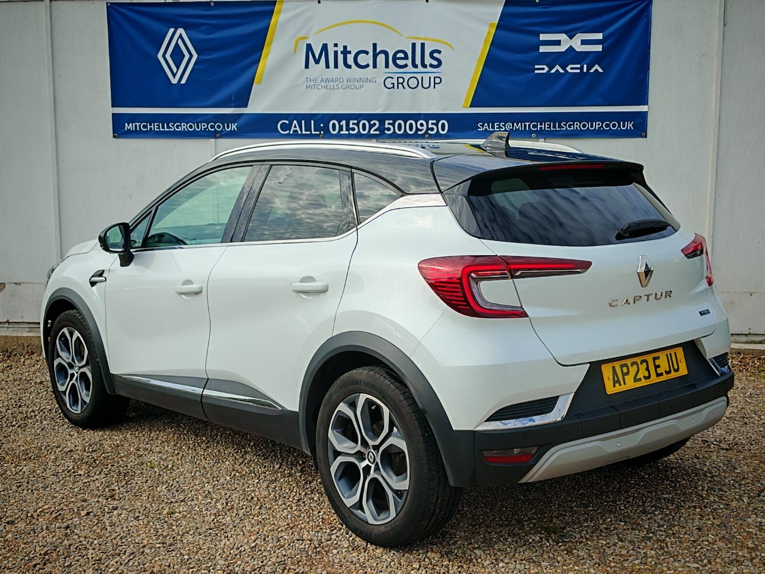 Used Renault Captur 2023 for sale - 76350743: Photo 4