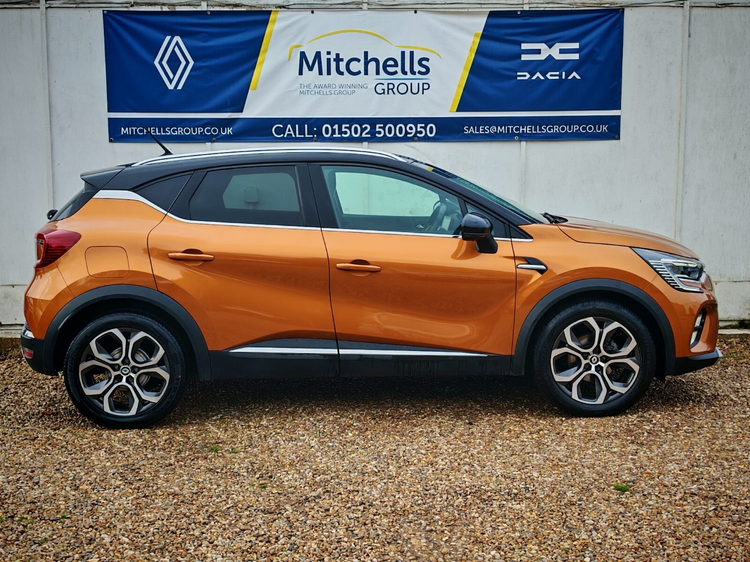 Used Renault Captur 2021 for sale - 76475141: Photo 2