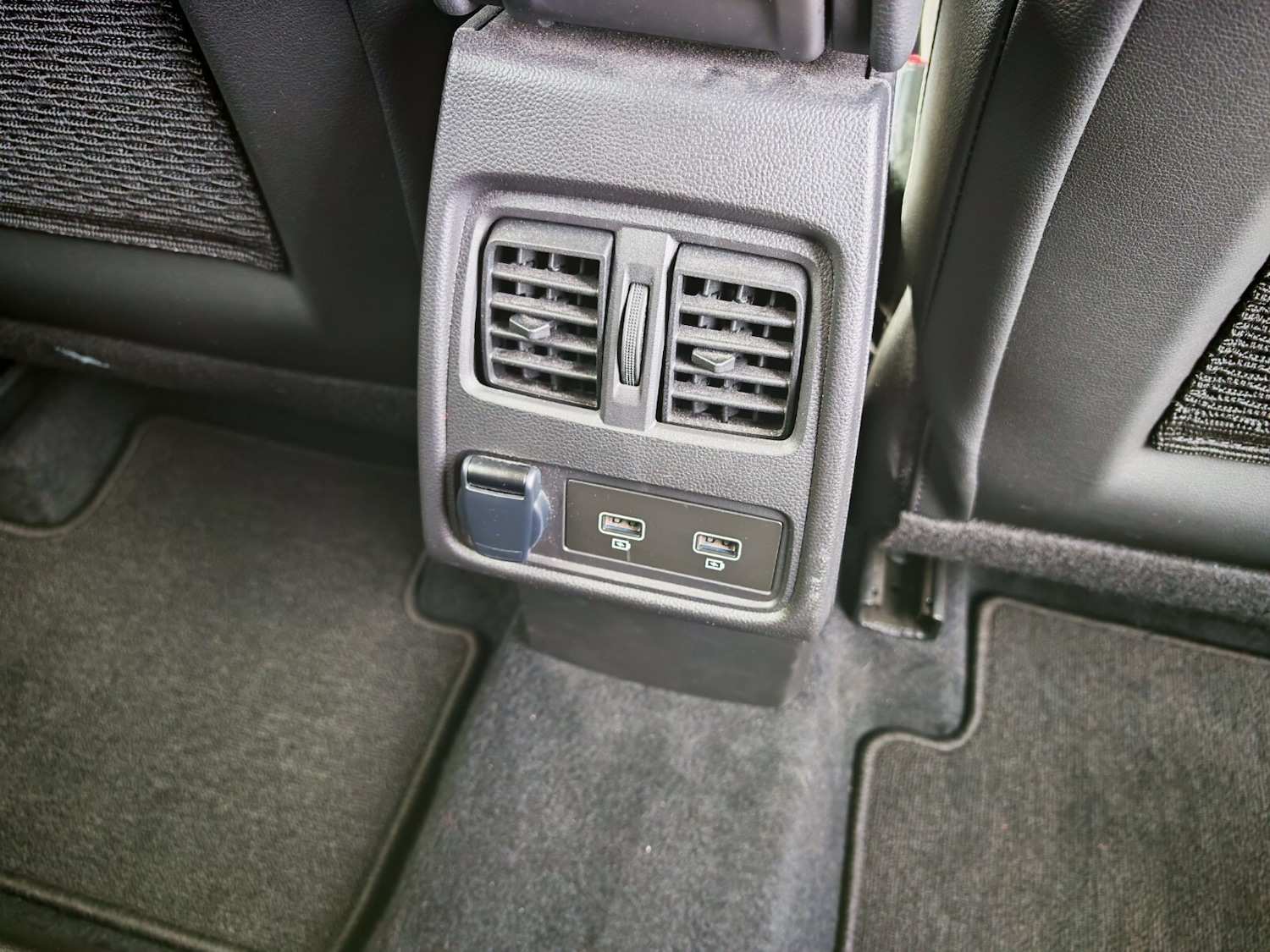 Used Renault Captur 2023 for sale - 76871441: Photo 10