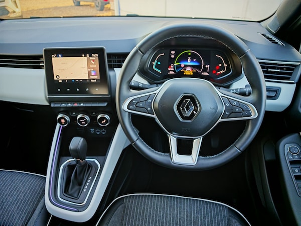 Used Renault Clio 2023 for sale - 76203754: Photo 11