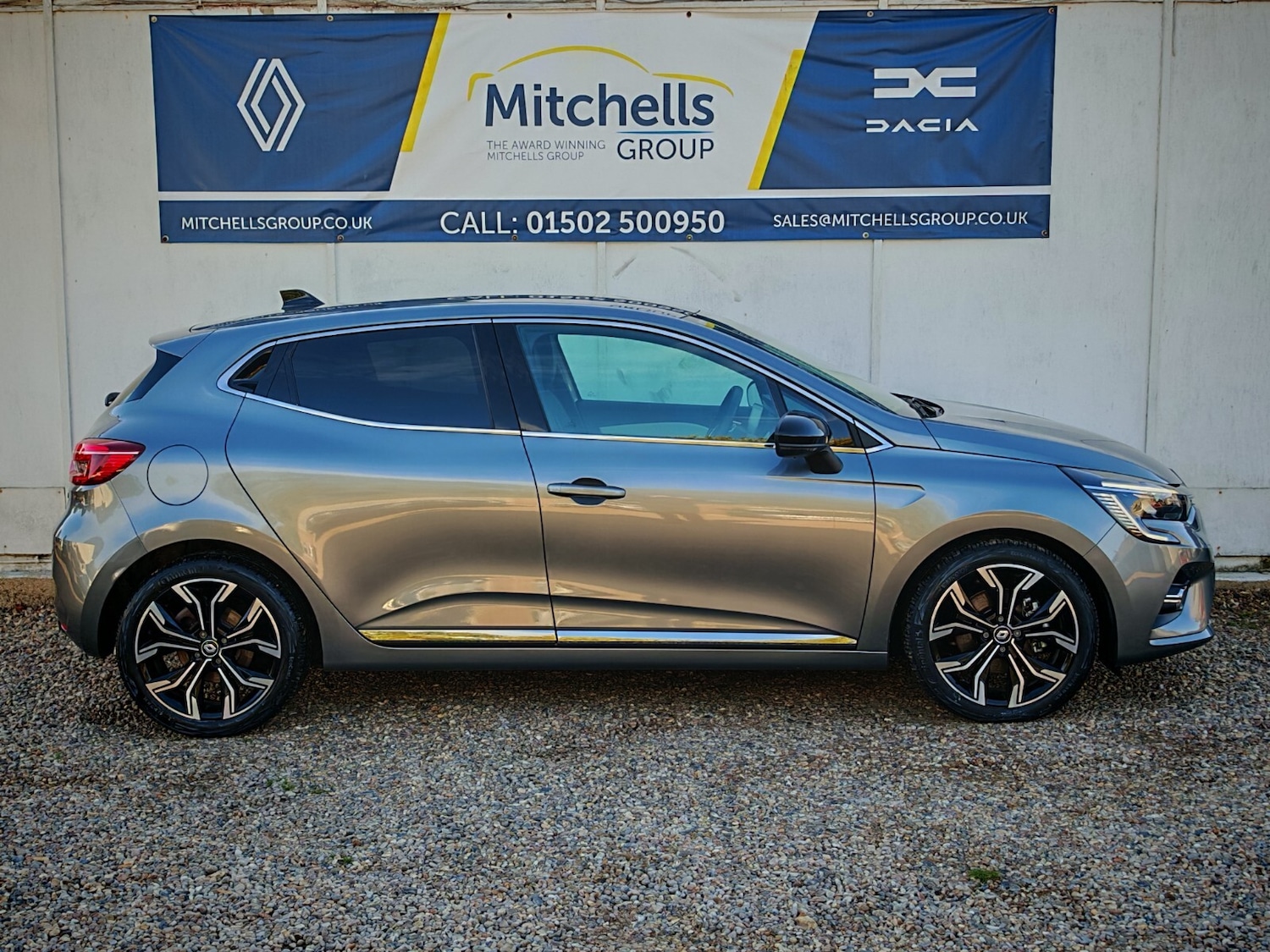 Used Renault Clio 2023 for sale - 76203754: Photo 3