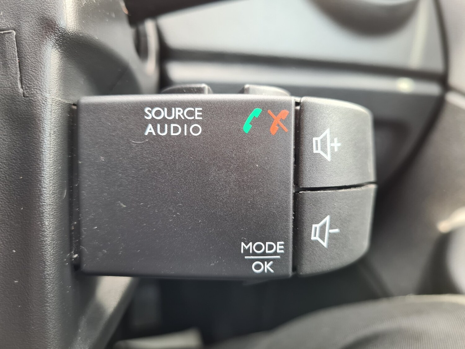 Used Renault Captur 2020 for sale - 77685800: Photo 13