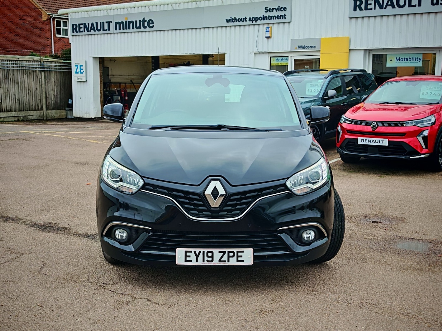 Used Renault Scenic 2019 for sale - 76869822: Photo 3