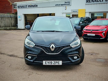 Used Renault Scenic 2019 for sale - 76869822: Photo