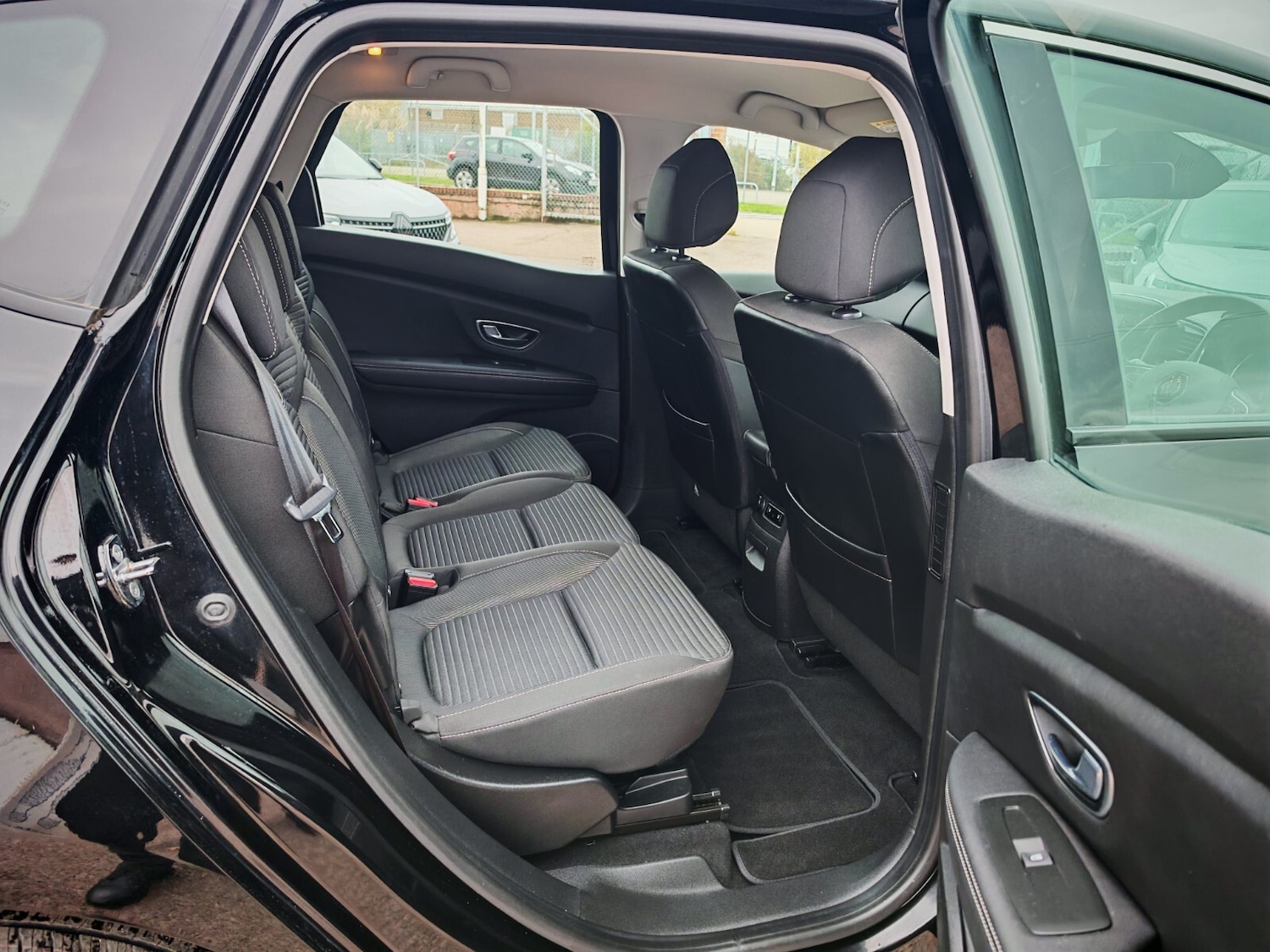 Used Renault Scenic 2019 for sale - 76869822: Photo 9