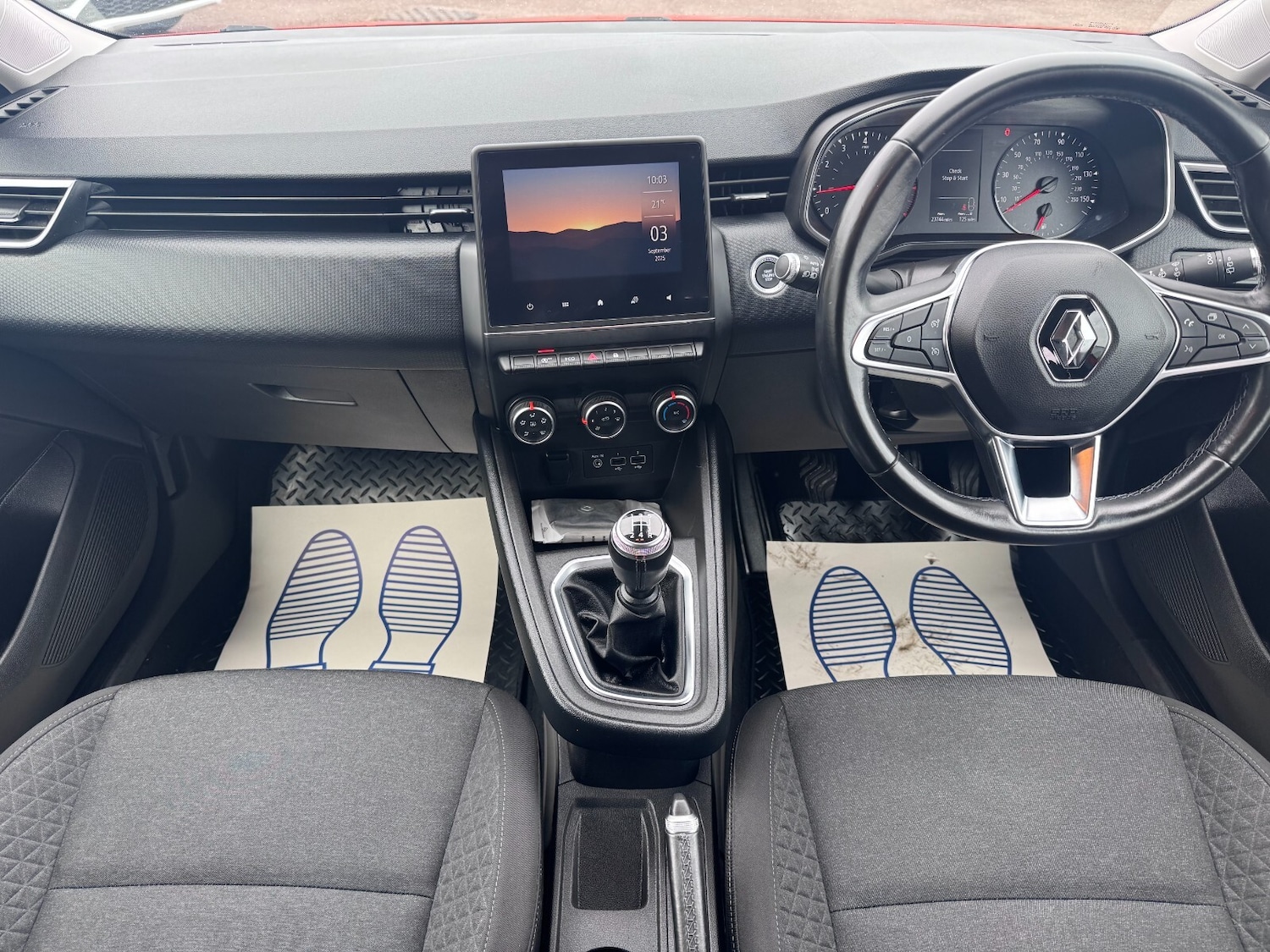 Used Renault Clio 2020 for sale - 76868808: Photo 5