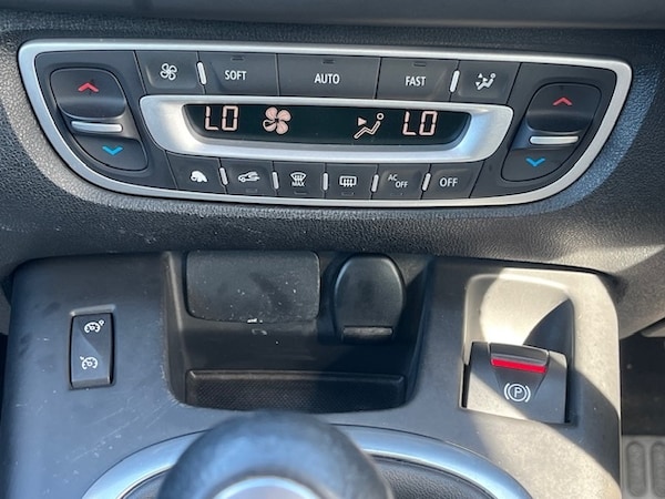 Used Renault Scenic 2015 for sale - 76289955: Photo 16