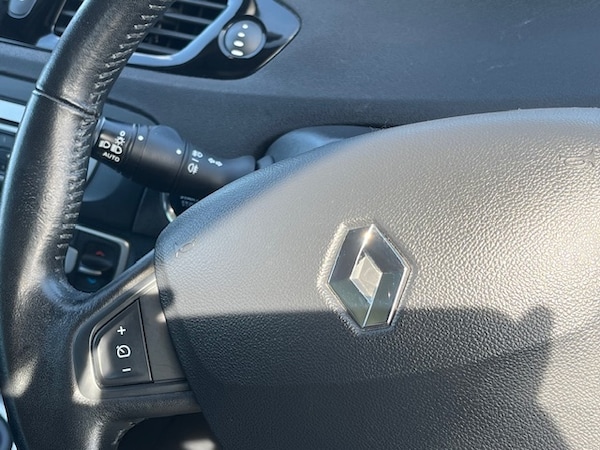 Used Renault Scenic 2015 for sale - 76289955: Photo 24