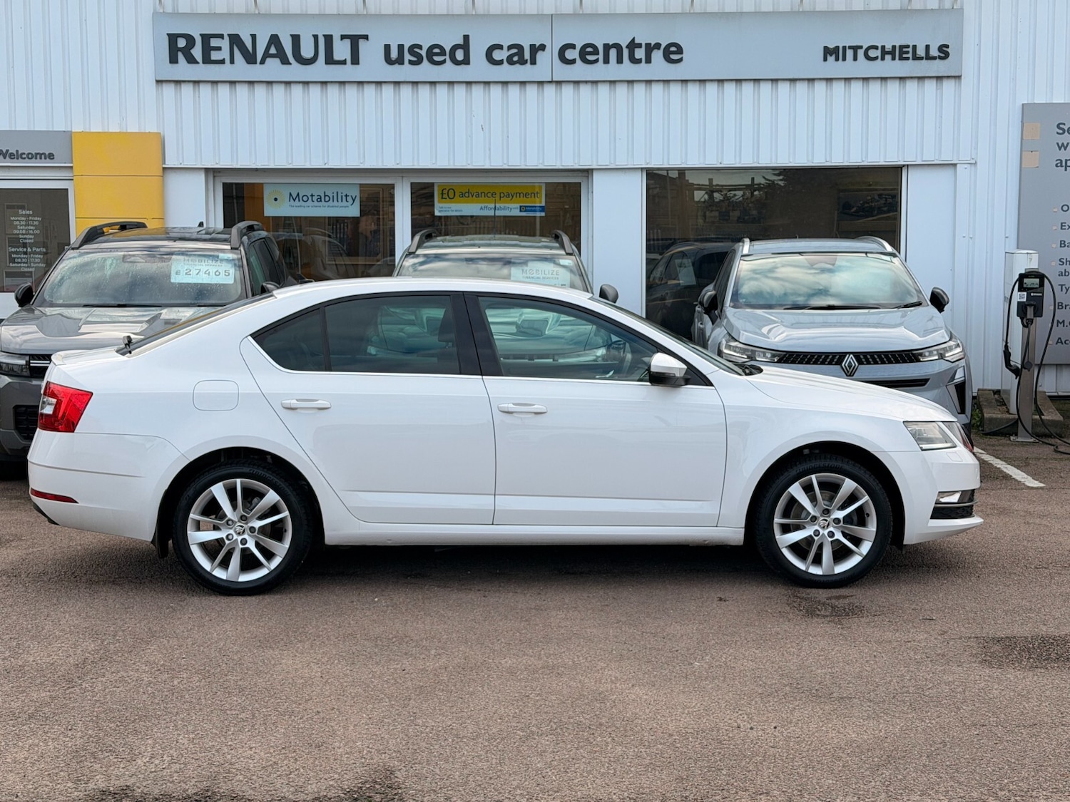 Used Skoda Octavia 2018 for sale - 76614842: Photo 2