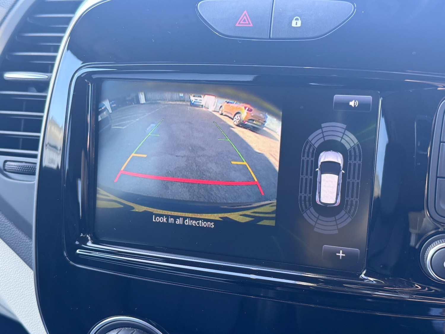 Used Renault Captur 2019 for sale - 76870007: Photo 17