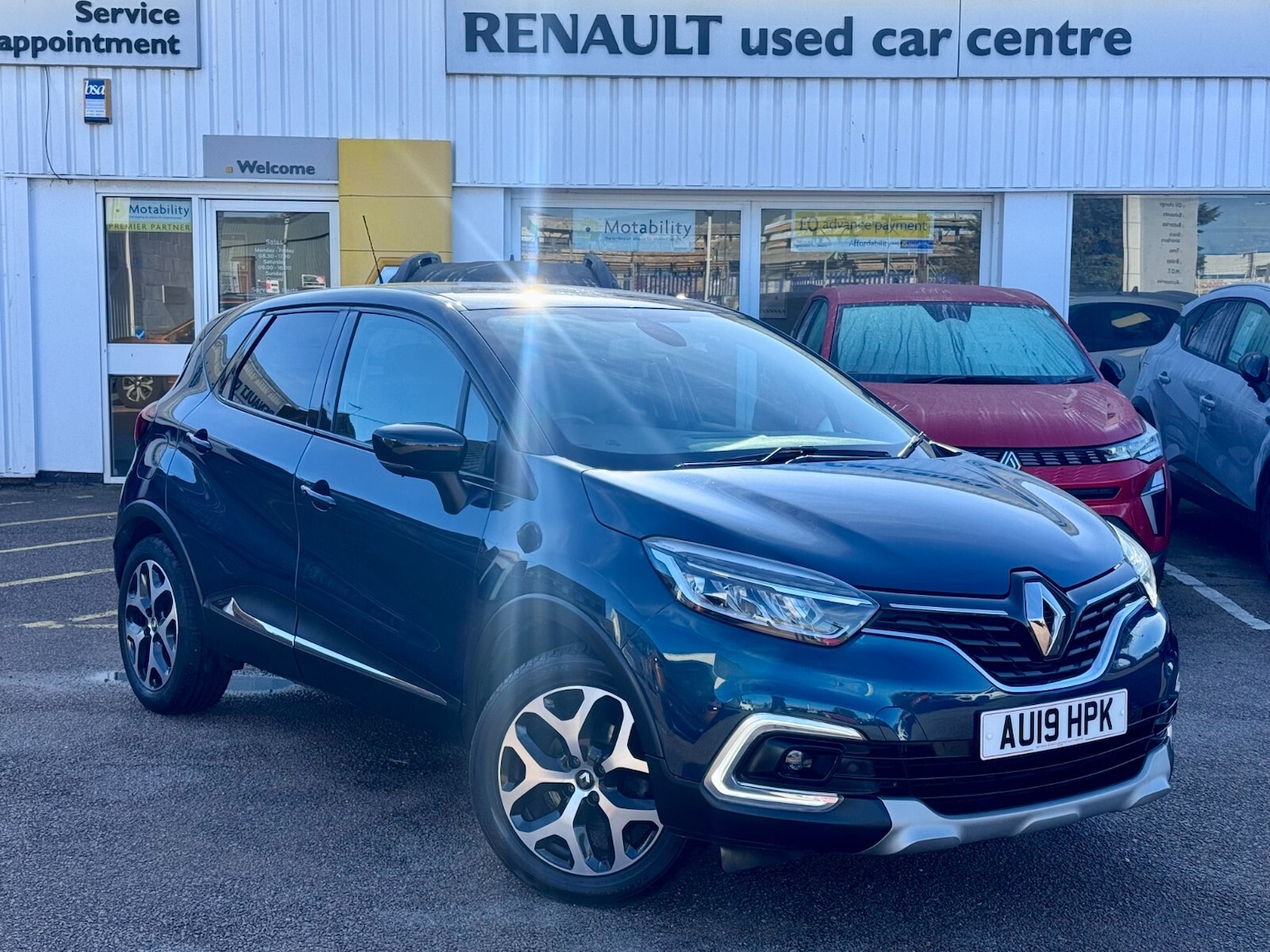 Used Renault Captur 2019 for sale - 76870007: Photo 2