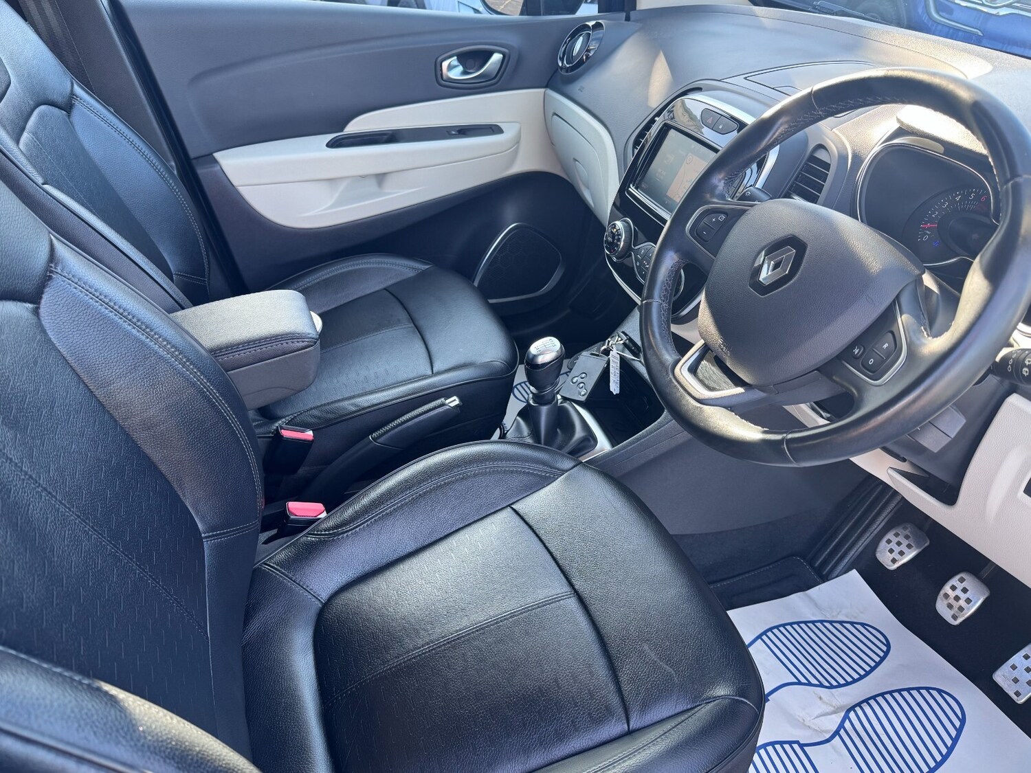 Used Renault Captur 2019 for sale - 76870007: Photo 9