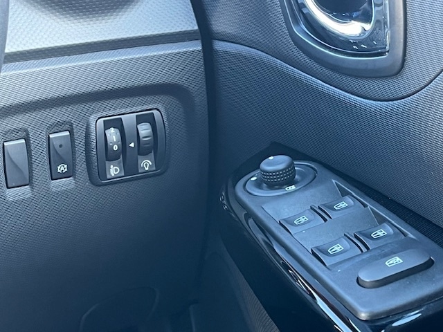 Used Renault Captur 2016 for sale - 76933289: Photo 19