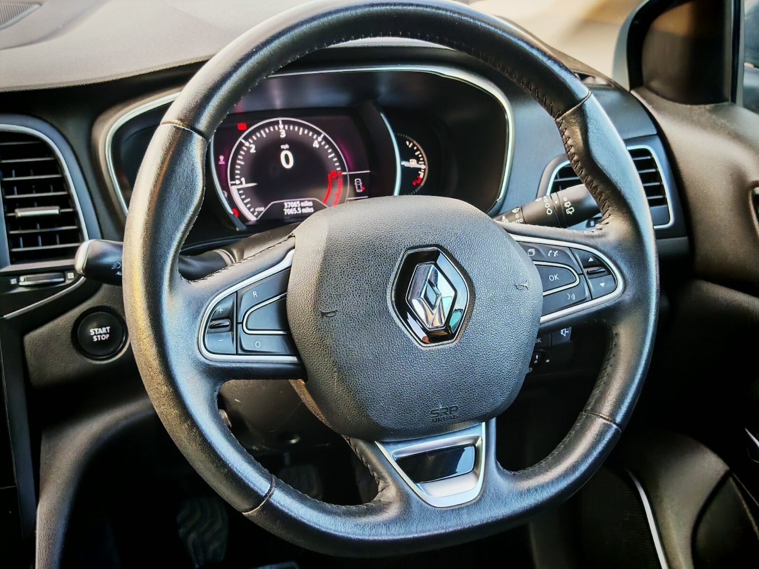 Used Renault Megane 2019 for sale - 76874418: Photo 12