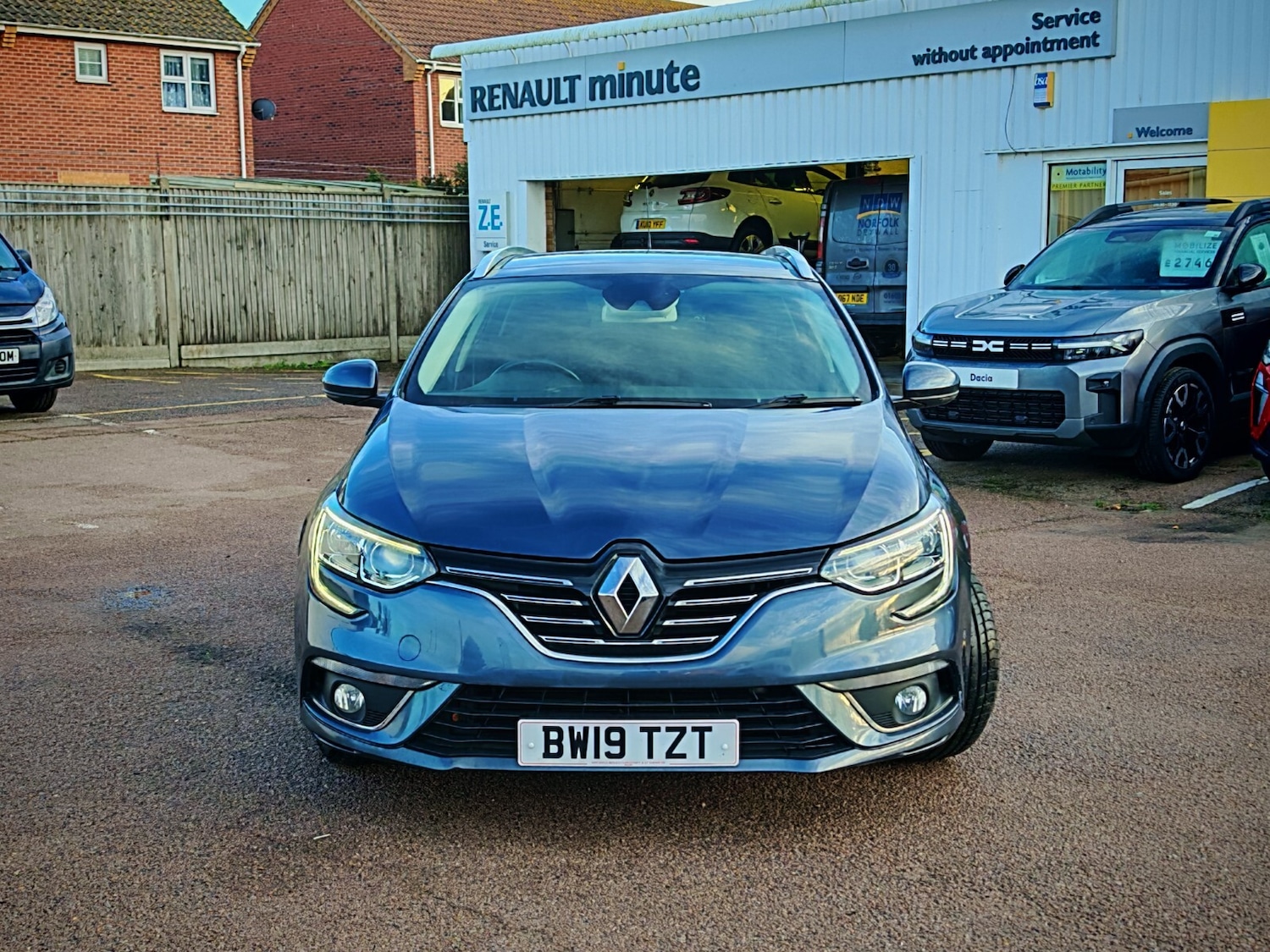 Used Renault Megane 2019 for sale - 76874418: Photo 3