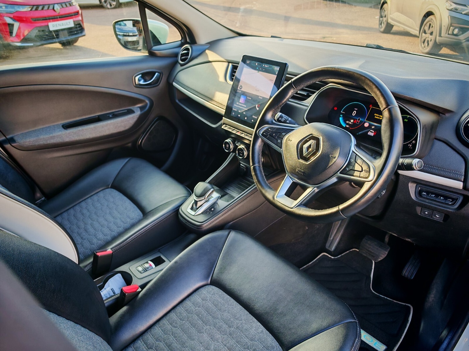 Used Renault Zoe 2022 for sale - 76870191: Photo 14