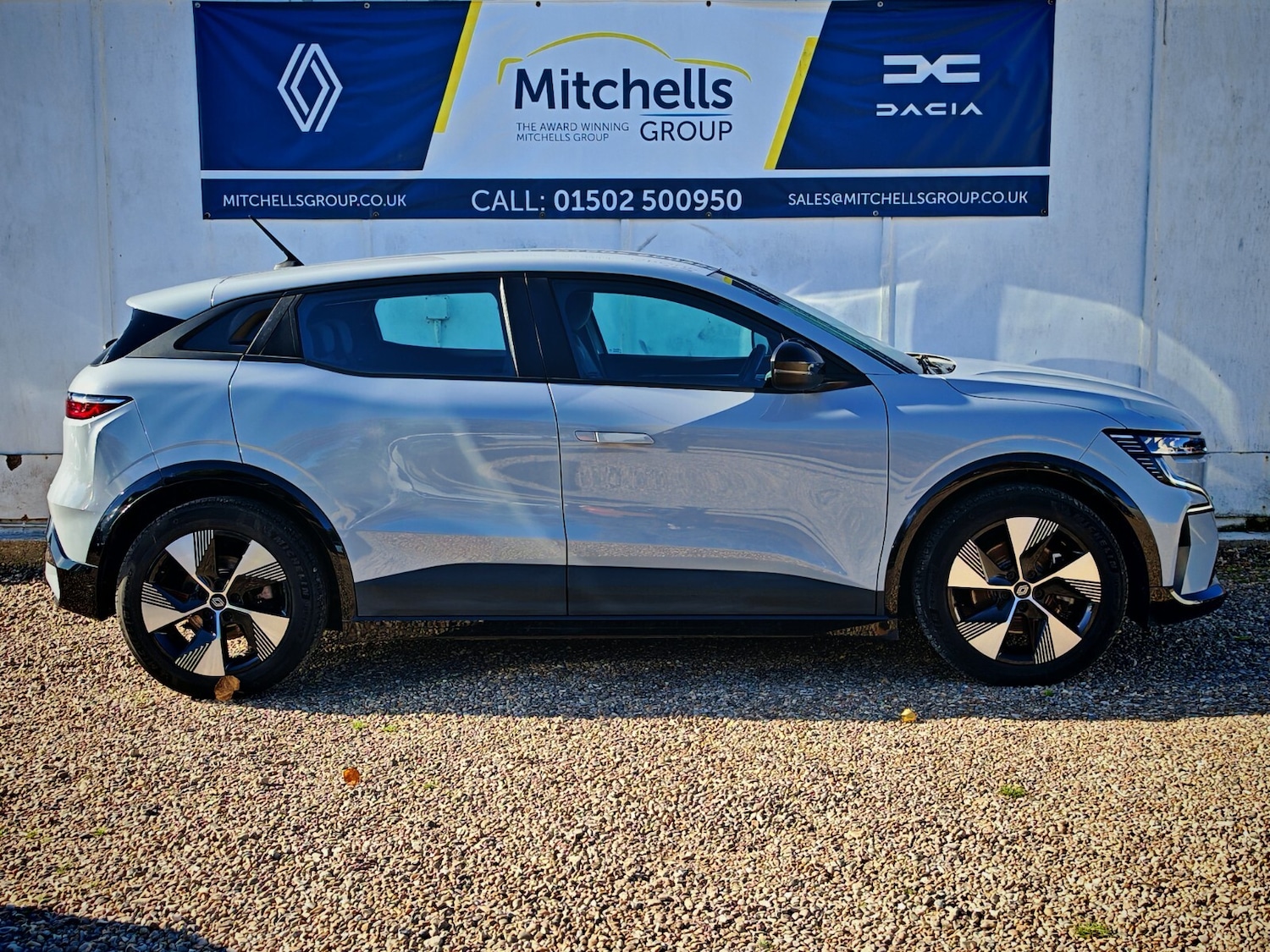 Used Renault Megane E Tech 2023 for sale - 76487445: Photo 3