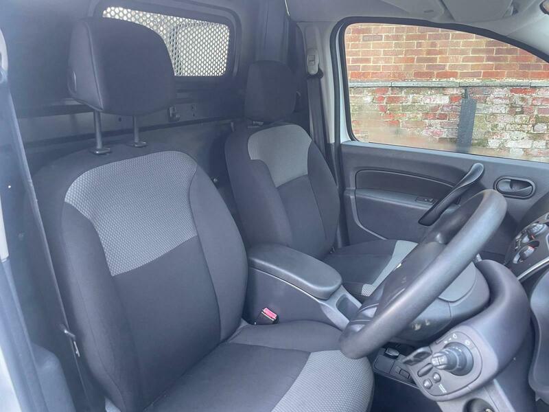 Used Renault Kangoo 2017 for sale - 77720721: Photo 12