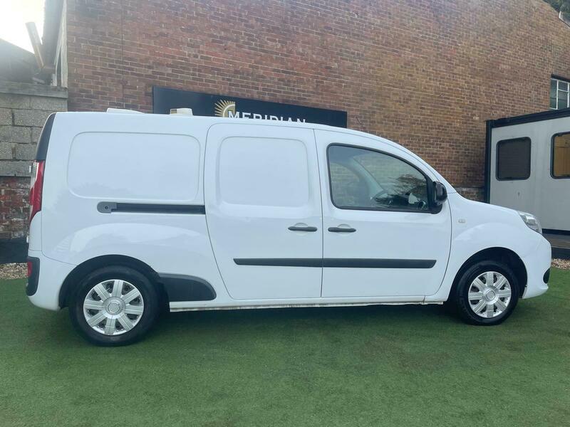 Used Renault Kangoo 2017 for sale - 77720721: Photo 2