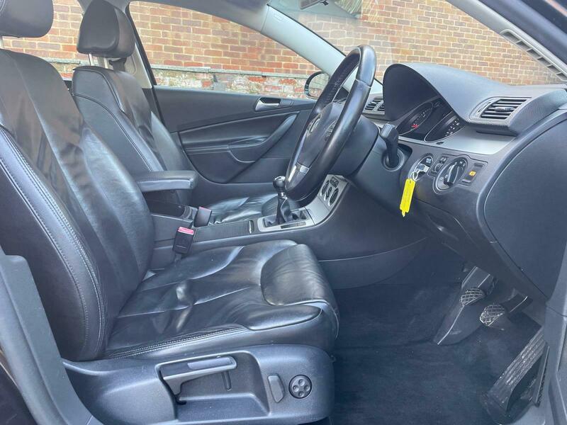 Used Volkswagen Passat 2010 for sale - 77720701: Photo 11