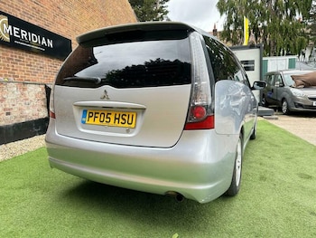 Used Mitsubishi Grandis 2005 for sale - 78694270: Photo
