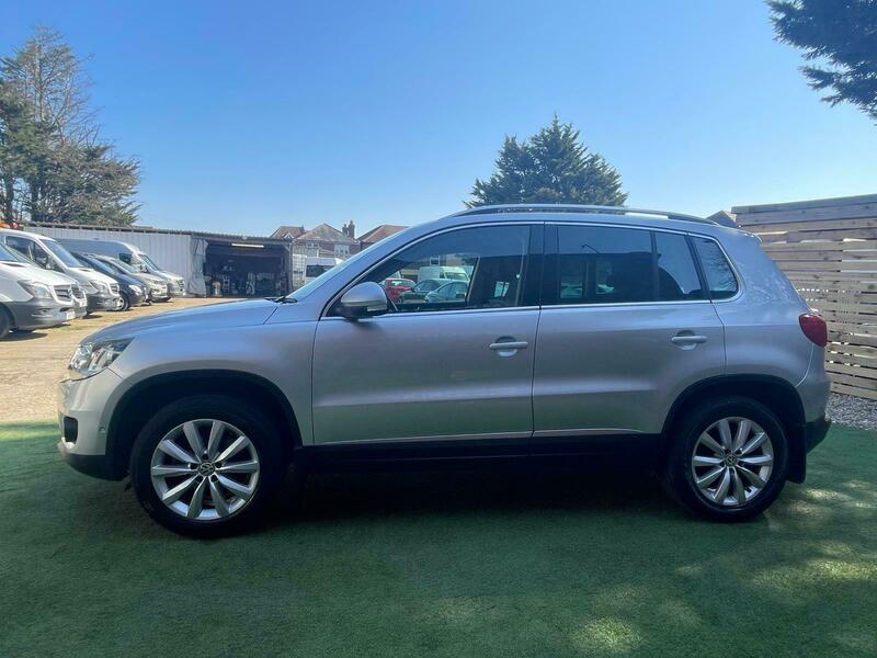 Used Volkswagen Tiguan 2014 for sale - 78031278: Photo 2