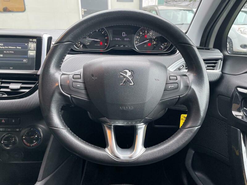 Used Peugeot 208 2015 for sale - 77720776: Photo 16