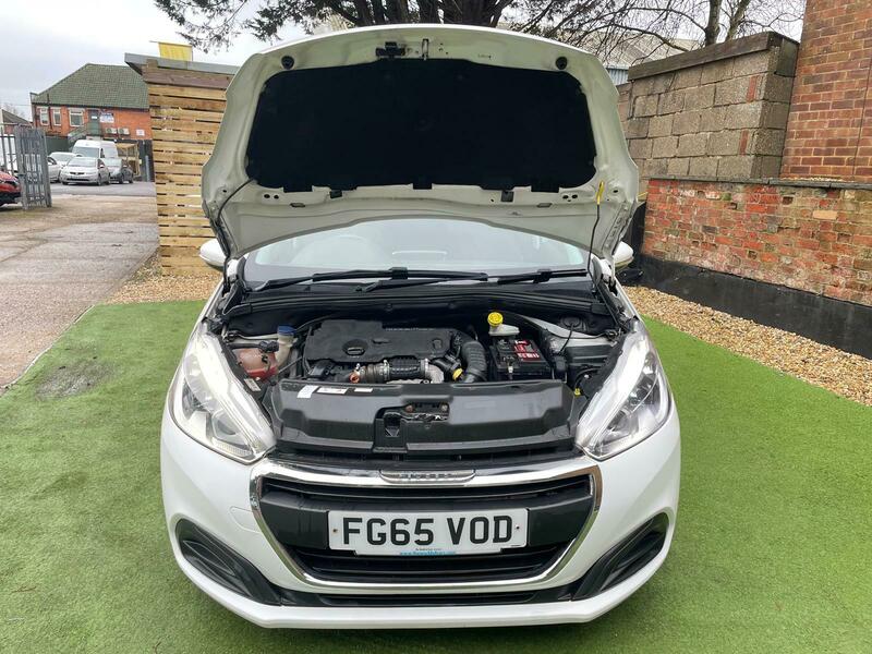 Used Peugeot 208 2015 for sale - 77720776: Photo 23