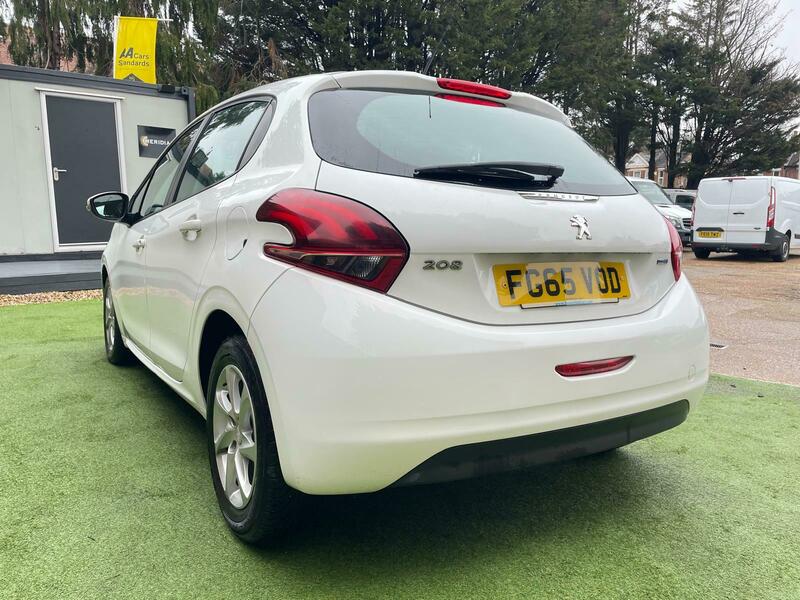 Used Peugeot 208 2015 for sale - 77720776: Photo 5