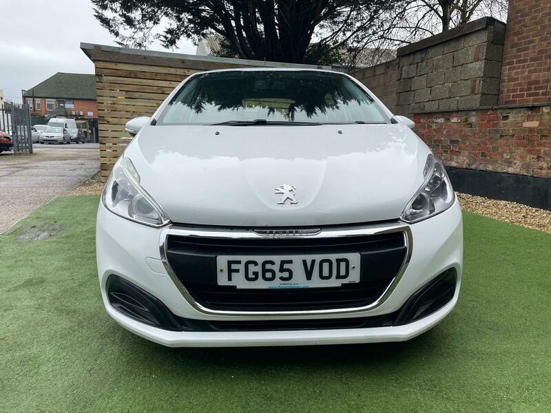 Used Peugeot 208 2015 for sale - 77720776: Photo 8
