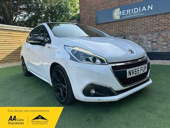 Used Peugeot 208 2015 for sale - 78694265: Photo