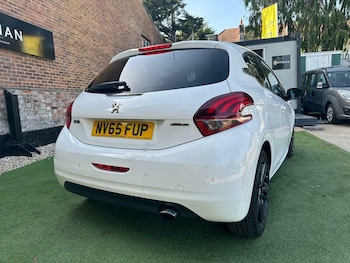 Used Peugeot 208 2015 for sale - 78694265: Photo