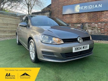 Used Volkswagen Golf 2014 for sale - 77720700: Photo