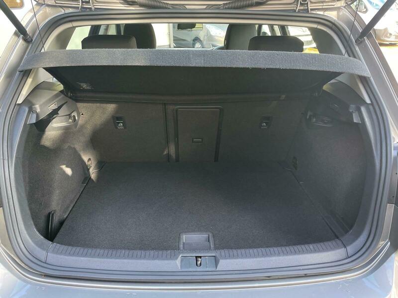 Used Volkswagen Golf 2014 for sale - 77720700: Photo 20