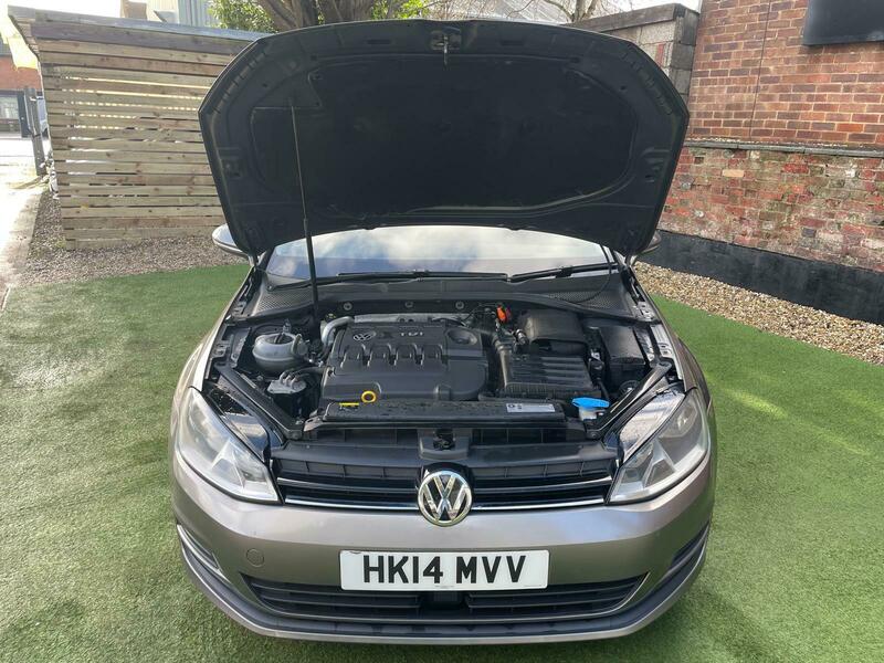 Used Volkswagen Golf 2014 for sale - 77720700: Photo 21