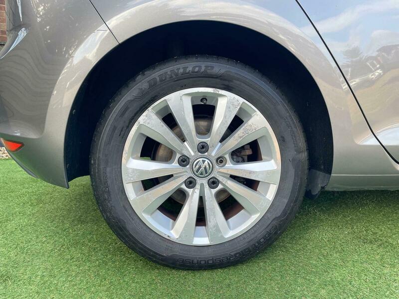 Used Volkswagen Golf 2014 for sale - 77720700: Photo 24