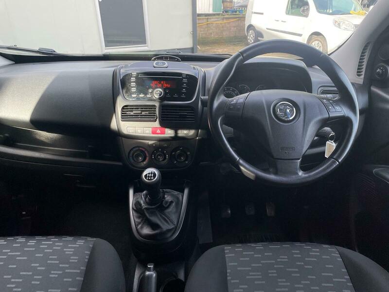 Used Vauxhall Combo 2018 for sale - 77720743: Photo 11