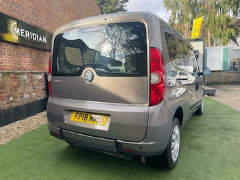 Used Vauxhall Combo 2018 for sale - 77720743: Photo