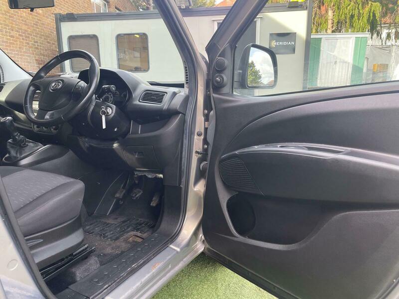 Used Vauxhall Combo 2018 for sale - 77720743: Photo 9