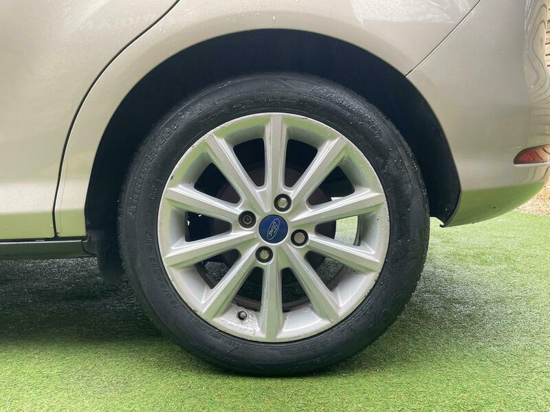 Used Ford B-MAX 2015 for sale - 77720761: Photo 29