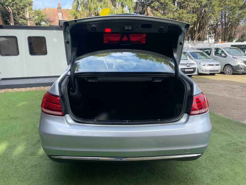 Used Mercedes-Benz E Class 2013 for sale - 77720704: Photo 20