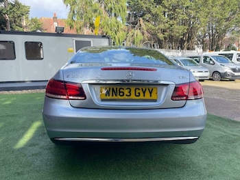 Used Mercedes-Benz E Class 2013 for sale - 77720704: Photo