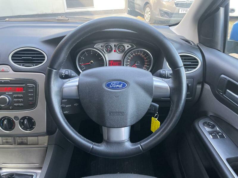 Used Ford Focus 2010 for sale - 77720706: Photo 15