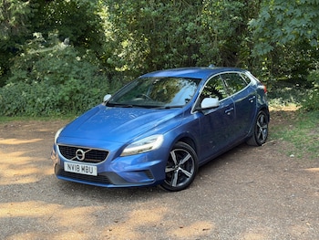 Used Volvo V40 2017 for sale - 79224564: Photo
