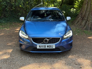 Used Volvo V40 2017 for sale - 79224564: Photo
