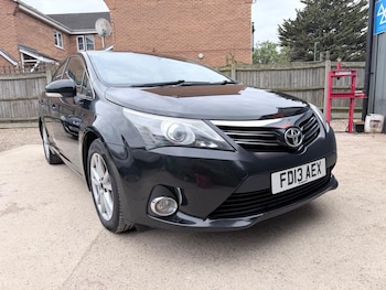 Used Toyota Avensis 2013 for sale - 79224786: Photo