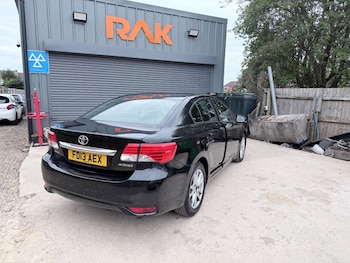 Used Toyota Avensis 2013 for sale - 79224786: Photo