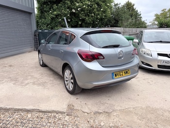 Used Vauxhall Astra 2012 for sale - 79224830: Photo