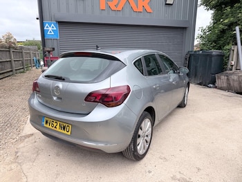 Used Vauxhall Astra 2012 for sale - 79224830: Photo